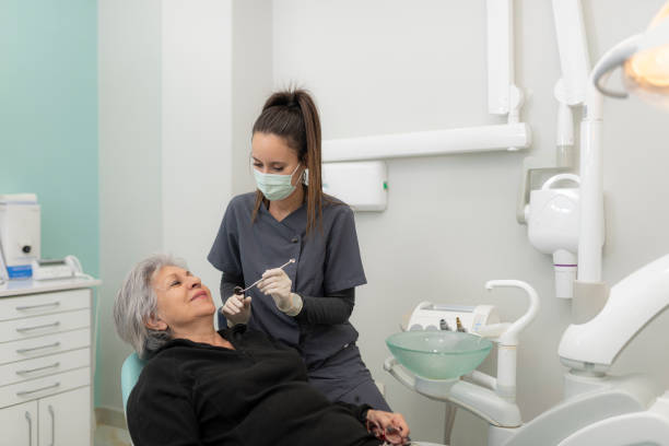 Best Emergency Care for Gum Disease in Beverly Hills, CA